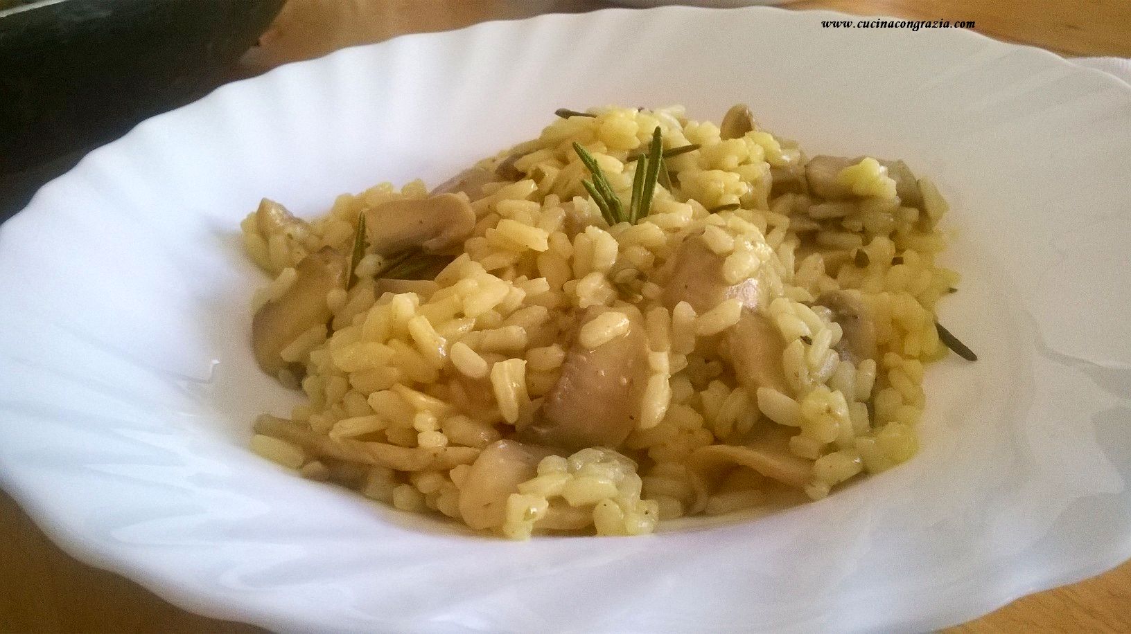 riso funghi champignon e rosmarino